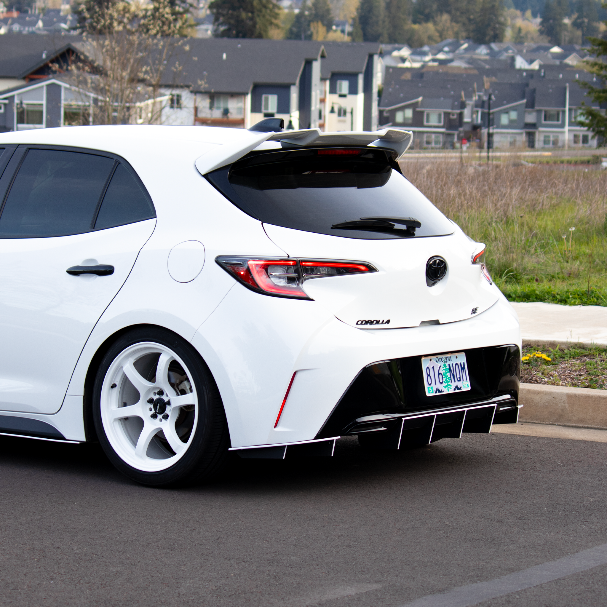 corolla hatch rear diffuser