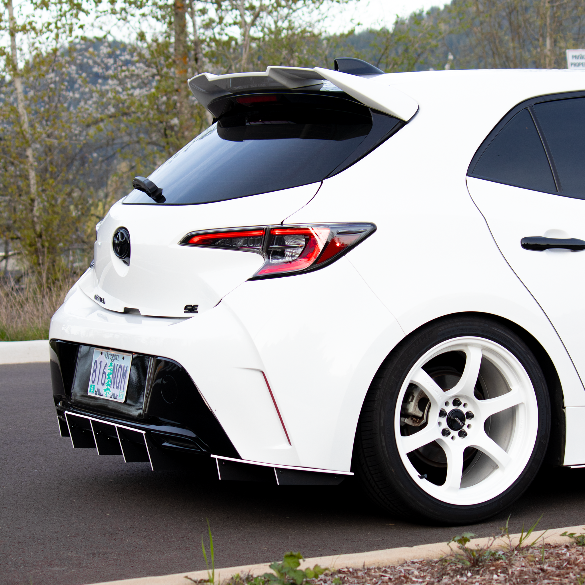 corolla hatch rear diffuser